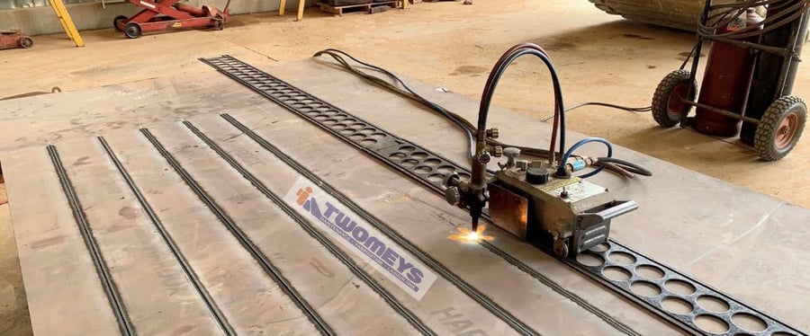 Road train tipping trailer bodies built at the workshop